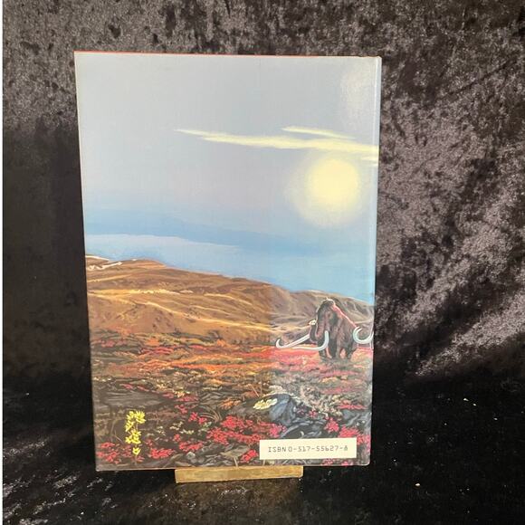 The Mammoth Hunters by Jean M. Auel | 1985 | 1st Edition Earth's Children Series - Picture 9 of 11